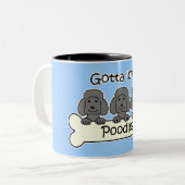 Drei Pudel Zweifarbige Tasse (Vorderseite Links)