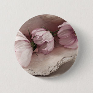 Drei rosa Kosmos Button