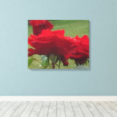 DREI ROTE ROSEN LEINWANDDRUCK (Insitu (Holzboden))