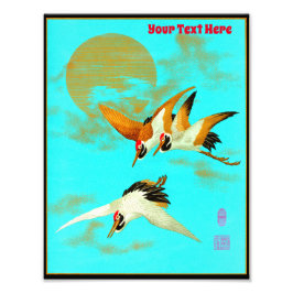 Drei Saruskrane, die vor dem Mond fliegen Fotodruck