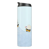 Drei Schiffe, die auf dem Schiff fahren Thermosbecher (Nach rechts gedreht)