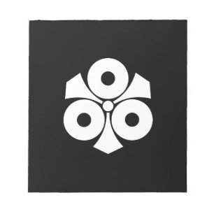 Drei Schlangenaugen mit Schwertern Notizblock