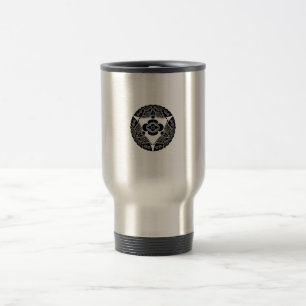 Drei Schmetterlinge mit Mokko Reisebecher
