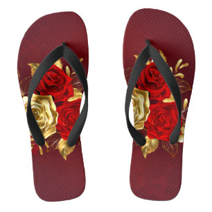 Drei Schmuckstücke Rose Badesandalen