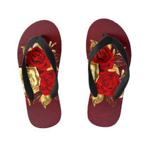 Drei Schmuckstücke Rose Kinderbadesandalen