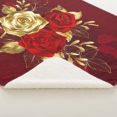 Drei Schmuckstücke Rose Sherpadecke (3/4)