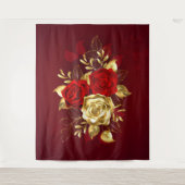 Drei Schmuckstücke Rose Wandteppich (Vorderseite)