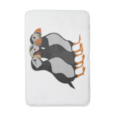 Drei schöne Puffin Stehender Cartoon Badematte (Vorderseite Vertikal)