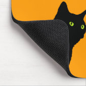 Drei schwarze Katzen und Orange Mousepad (Ecke)