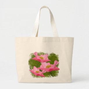 Drei schwebende rosa Mohnblumen in Nahaufnahme Jumbo Stoffbeutel