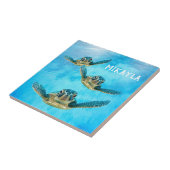 Drei schwimmende Baby-Meeresschildkröten Fliese (Seite)