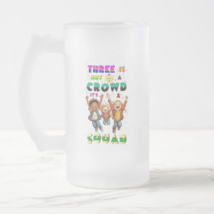 Drei sind keine Menschenmenge, sondern ein Team Mattglas Bierglas