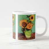 Drei Sonnenblumen in einer Vase von Vincent van Go Jumbo-Tasse (Rechts)
