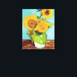 Drei Sonnenblumen | Vincent Van Gogh Leinwanddruck<br><div class="desc">Billige Leinwand von Three Sunflowers (1888) von dem niederländischen Künstler Vincent Van Gogh. Das Original ist ein Öl auf der Leinwand,  das ein ruhiges Leben mit hellgelben Sonnenblumen vor türkisfarbenem Hintergrund darstellt. Klicken Sie auf Anpassen,  um die Größe der Leinwand zu ändern oder das Design zu personalisieren.</div>