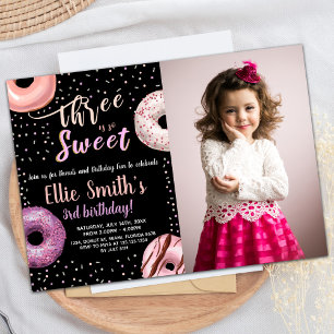 Drei Sweet Black Foto Donut Geburtstagseinladungen Einladung