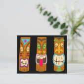 Drei Tiki-Statuen aus Holz, sonniges Schwarz Postkarte (Stehend Vorderseite)