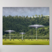 Drei UFOs mit dem Feld des Kühen-Posters Poster (Vorne)