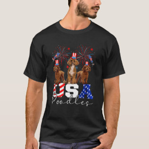 Drei US-amerikanische Poodles Hund tragen Hut-amer T-Shirt