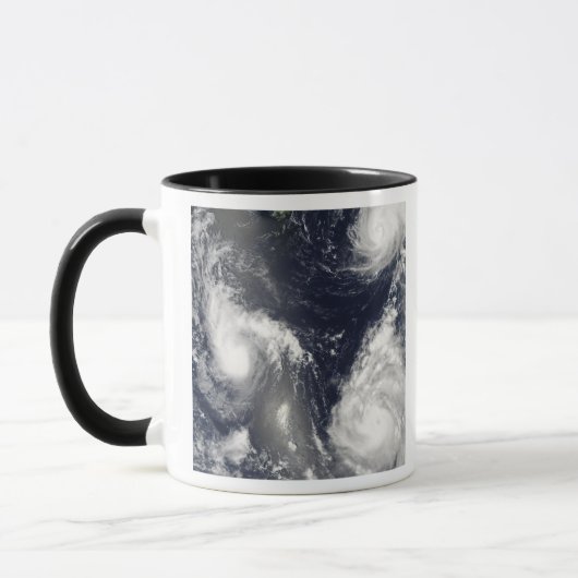 Drei verschiedene Taifune Tasse (Links)