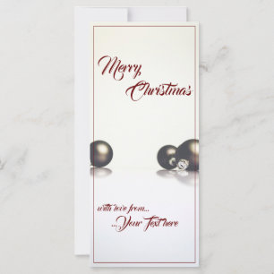 Drei Weihnachtsbälle vor hellem Hintergrund