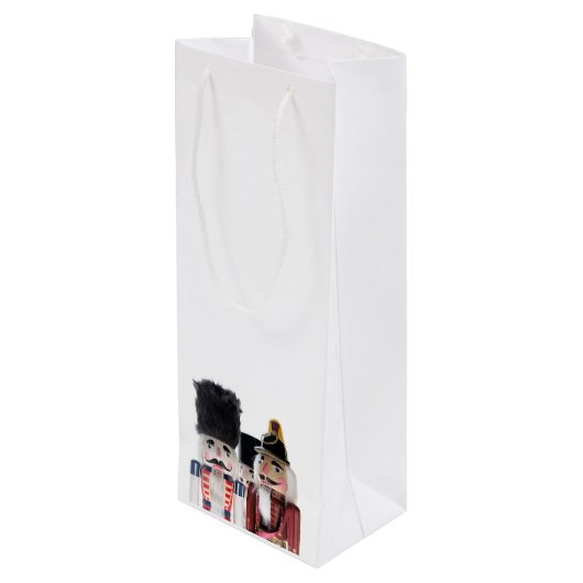Drei Weihnachtsknacker Geschenktüte Für Weinflaschen (Rückseite Schrägansicht)