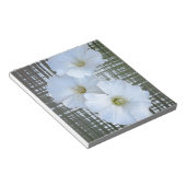 drei weiße Blume Notizblock (angewinkelt)