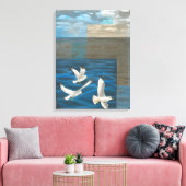 Drei weiße Möwen, die über Wasser fliegen Leinwanddruck (Insitu (Wohnzimmer))