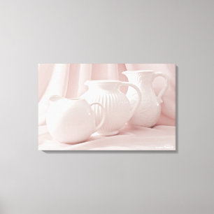 Drei weiße Pitchers überzogene Canvas Leinwanddruck