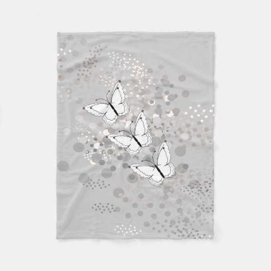 Drei weiße Schmetterlinge Fleecedecke (Vorderseite)
