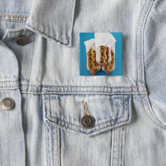 Drei Würstchen in den Brötchen Button (Beispiel)