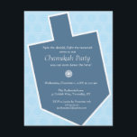 Dreidel Chanukah Party Einladung<br><div class="desc">Dreidels sind ein Teil des Chanukka-Spaßes,  also zeigen Sie das mit dieser Chanukka-Einladung. Ein Kobaltblau dreidel nimmt die meisten der Front der Einladung gegen einen subtilen Davidsstern Blauhintergrund auf. Alle Ihre kundengebundenen Partyinformationen gehen innerhalb des dreidel. Verfügbar in den abwechselnden Farben mit zusammenpassenden Produkten.</div>