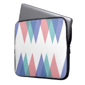 Dreiecke aus Blau und Korallen Laptopschutzhülle (Vorderseite Links)