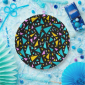 Dreiecke blaugelbe Farben auf schwarzem Hintergrun Pappteller (Party)