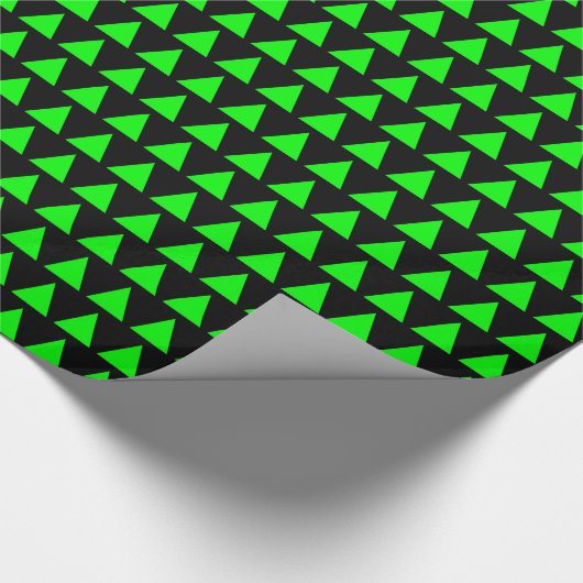 Dreiecke - grün auf schwarz geschenkpapier (Ecke)