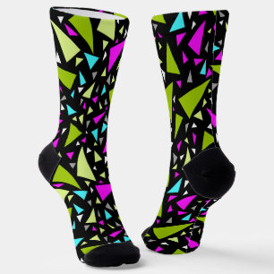 Dreiecke grüne karmesinrote Farben auf schwarzem H Socken