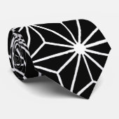 Dreiecke im Art Deco Stil in Schwarz und Weiß Krawatte (Gerollt)