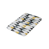 Dreiecke: Modernes Vintages geometrisches Muster. Badematte (Schrägansicht)