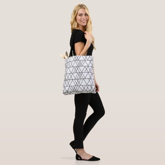 Dreiecke Tasche (Am Model)
