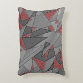 Dreieckige raue Ausschnitte über rotem Hintergrund Dekokissen (Vorderseite(Vertikal))