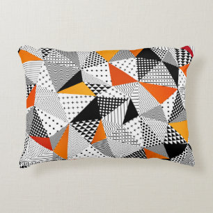 Dreieckiger Stil: Vintage polygonale Eleganz. Dekokissen