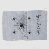 Dreieckiges Netz mit schwarzen Witwerspinnen auf W Golfhandtuch (Horizontal)