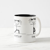 Dreieckkrieger-Baum-Tasse Zweifarbige Tasse (VorderseiteRechts)