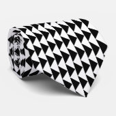 Dreiecksmuster - Weiß auf Schwarz Krawatte (Gerollt)