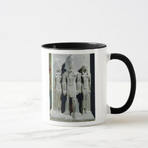 Dreiergruppe von Menkaure mit der Göttin Hathor Tasse