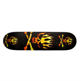 dreifacher Flammenschädel Skateboard