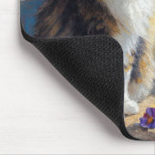Dreifarbige Katze mit Stiefmütterchen-Sträußchen a Mousepad (Ecke)