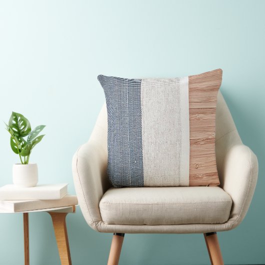 Dreifarbiges Kissen (Stuhl )