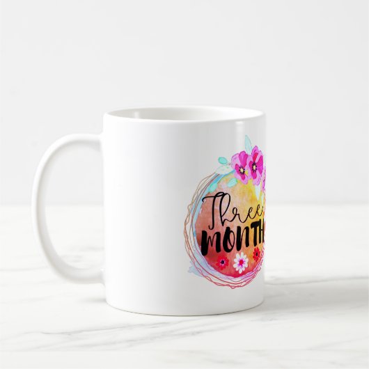 Dreimonatiges Blumenbester Meilenstein Kaffeetasse (Links)