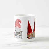 Dreiteilige Gnom-Band auf einer  Kaffeetasse (Mittel)