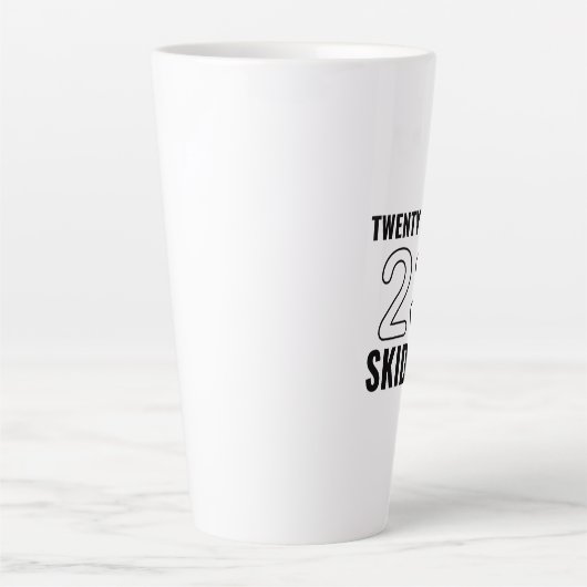 dreiundzwanzig Skidoos Milchtasse (Vorderseite)